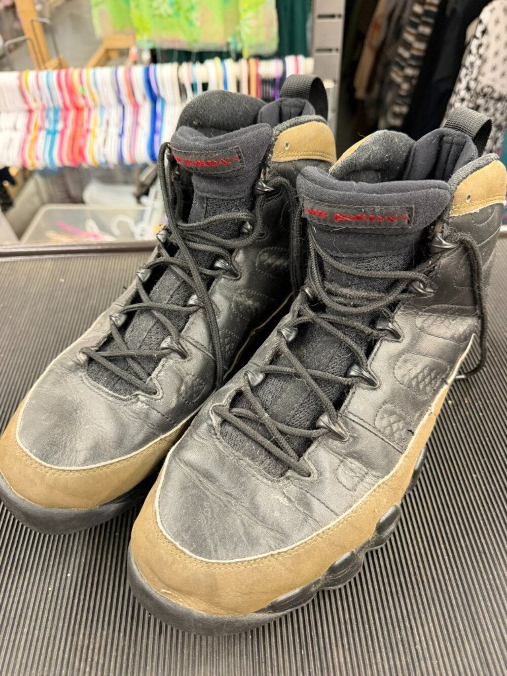 Air Jordan 9 Retro